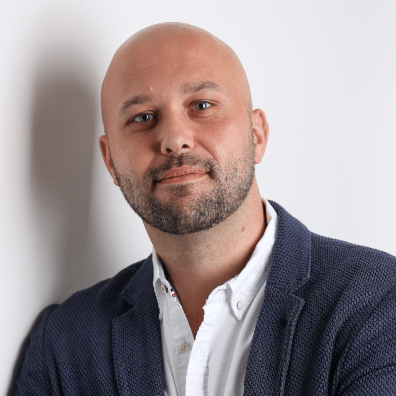 HK-Consulting-11-min800px