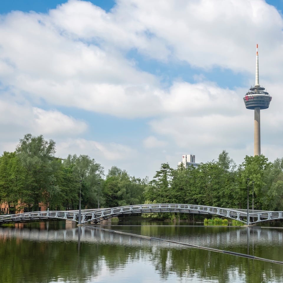 chotime-koeln-mediapark-turm-kachel-web-1