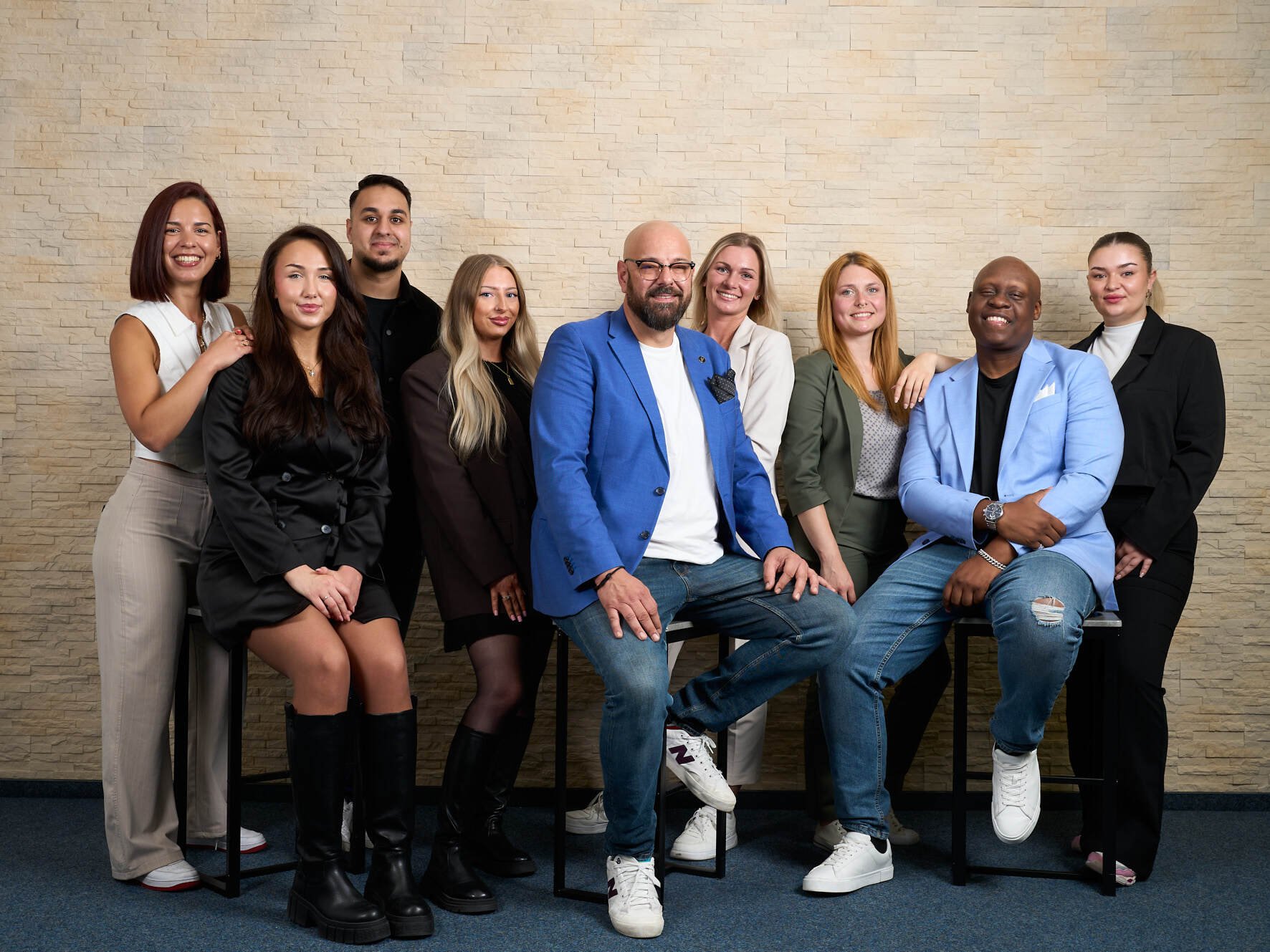 web_2025 Cho-Time Recriuting GB9980 by Christina Weber